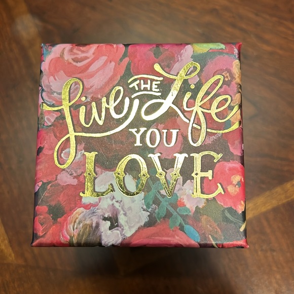 Punch Studio Music Box with Rose Soap - Picture 2 of 7